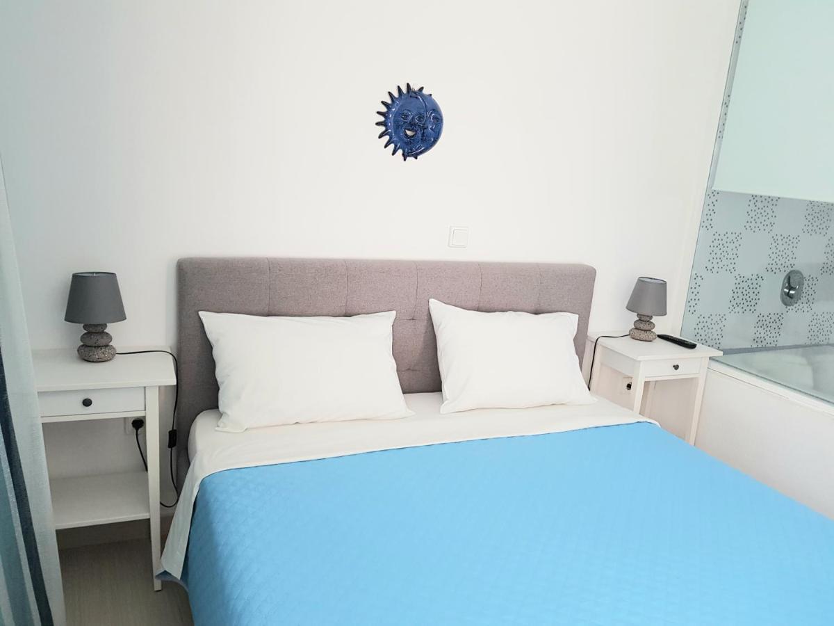 White & Blue Apartment Perivolos  Ngoại thất bức ảnh