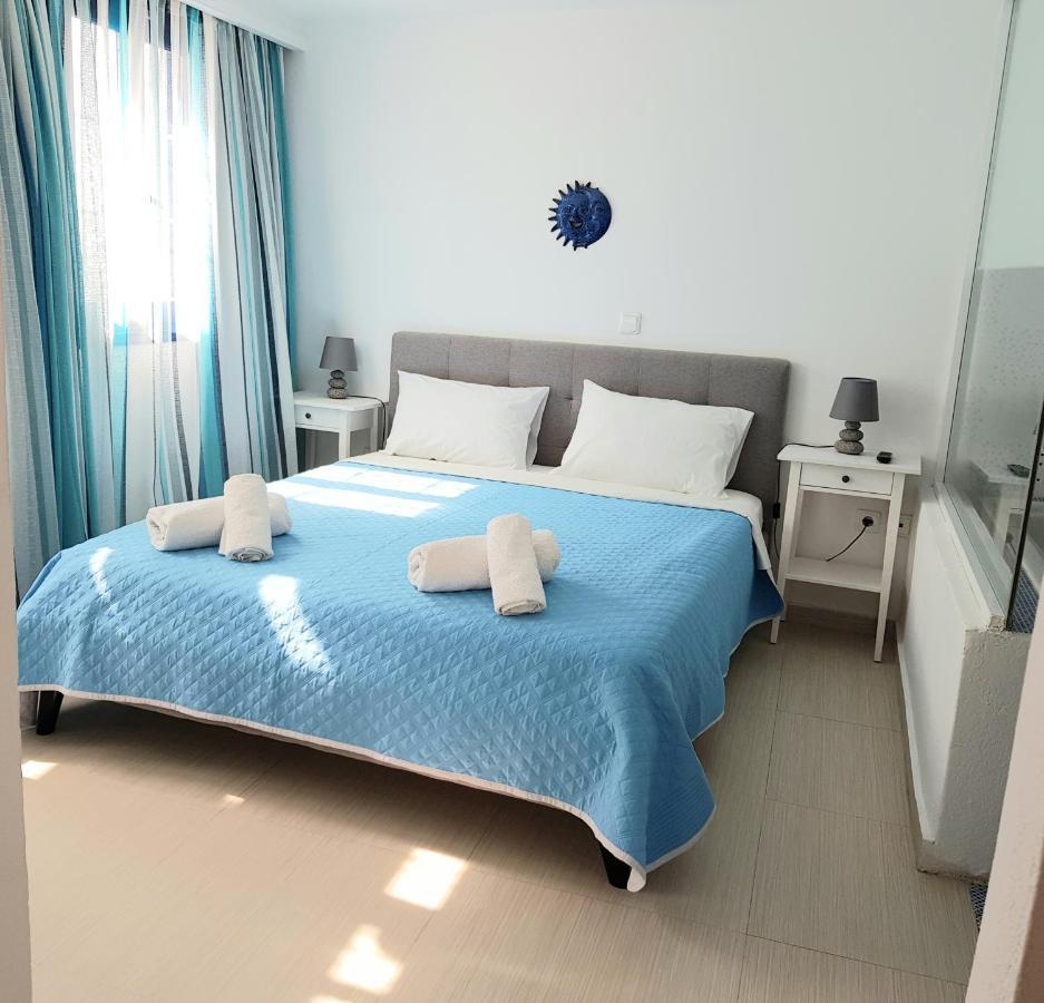 White & Blue Apartment Perivolos  Ngoại thất bức ảnh