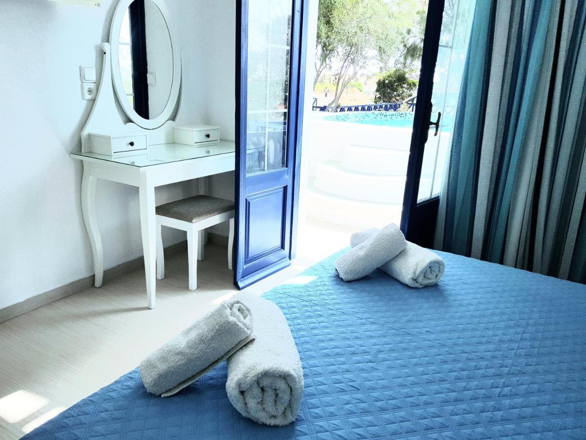 White & Blue Apartment Perivolos  Ngoại thất bức ảnh